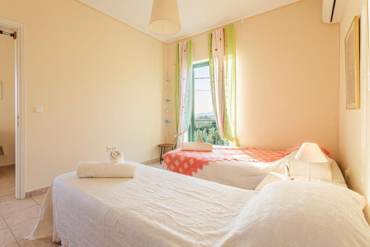 Kotronion Lavender Garden Retreat - Secluded Seaside Getawayアパートメント エクステリア 写真